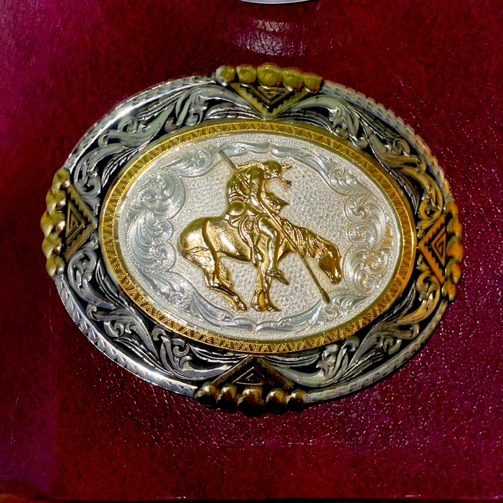 Montana silversmiths “End if the Trail” buckle circa. 1994